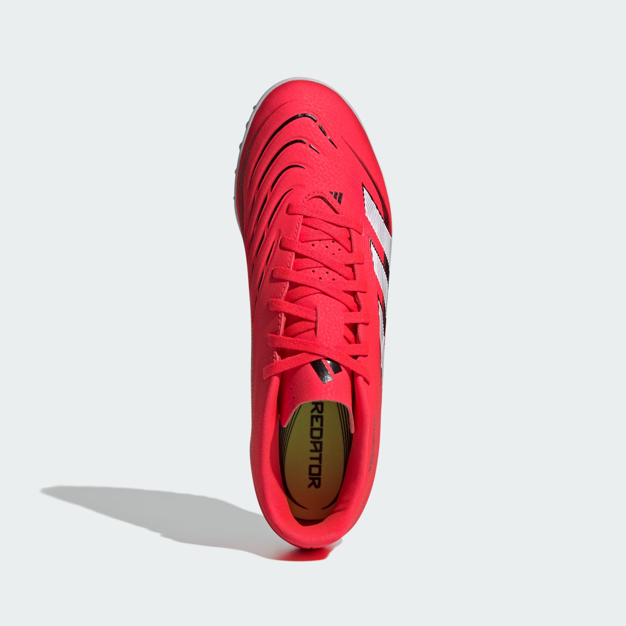 Guayos_Predator_Club_Pasto_sintetico_Rojo_ID3784_02_standard.jpg