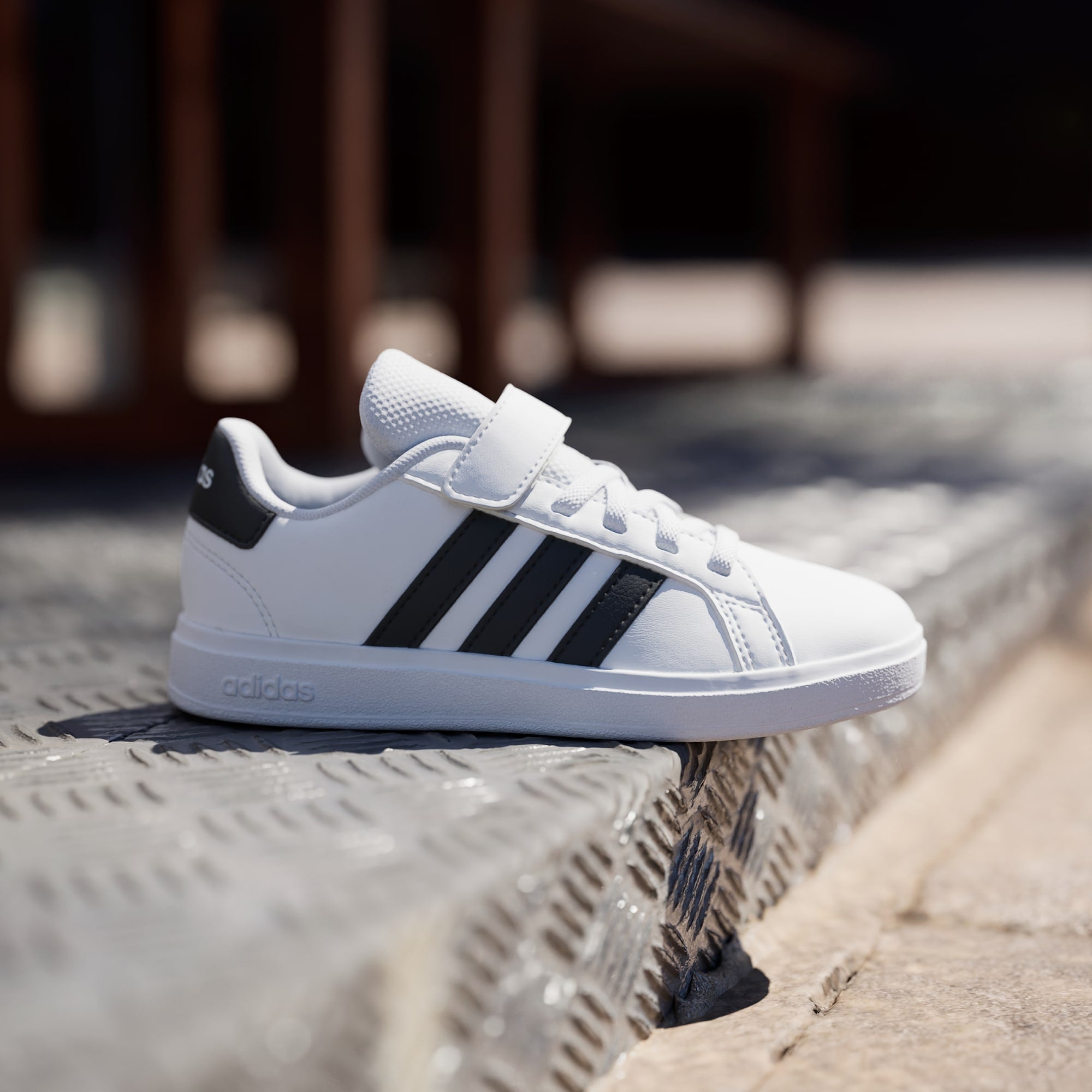 Tenis_Grand_Court_2.0_Ninos_Blanco_IH5529_HM3_hover.jpg