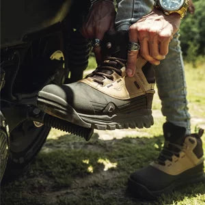 Botas Impermeables: Tu Mejor Aliado para Aventuras al Aire Libre