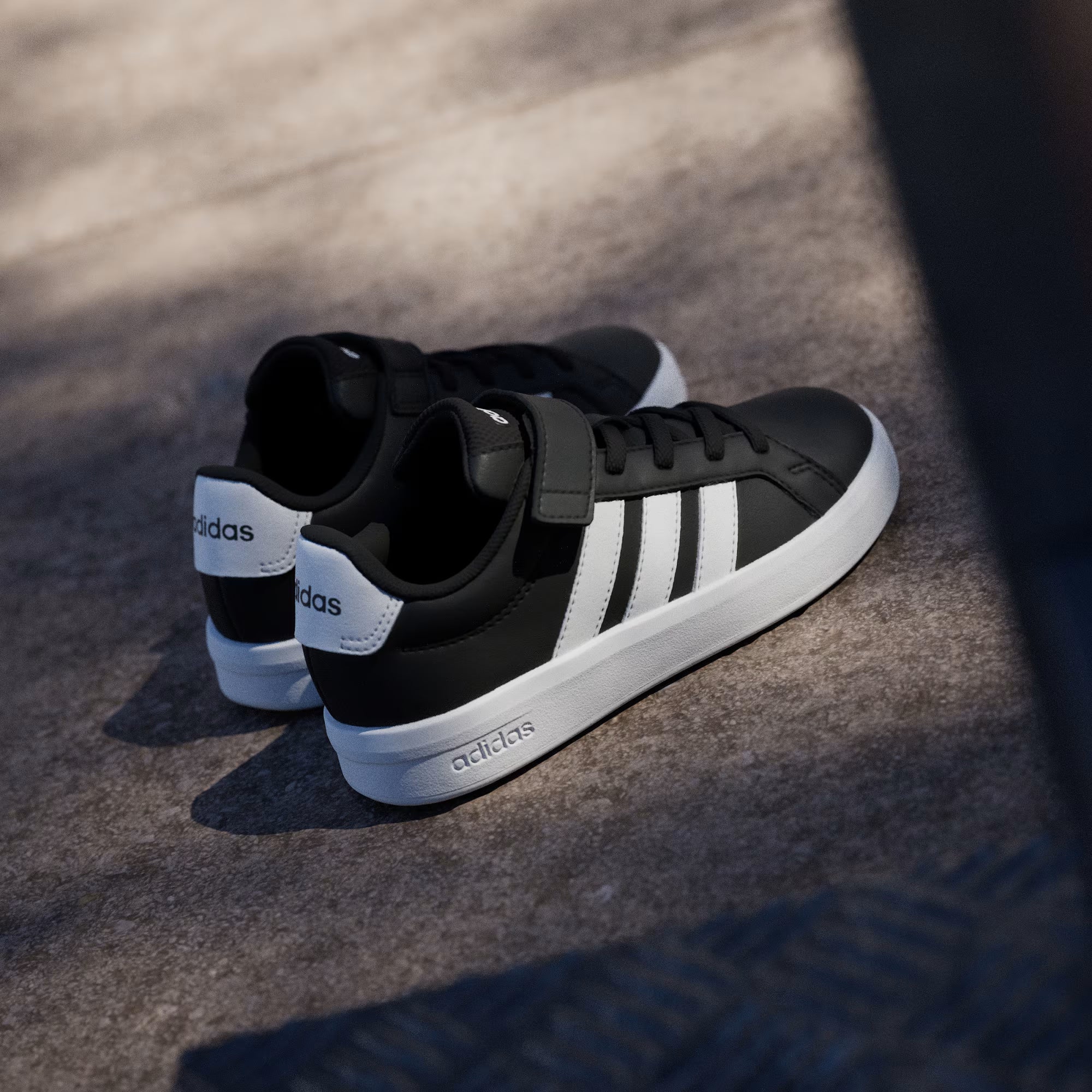 TENIS ADIDAS GRAND COURT 3.0 PARA NIÑOS