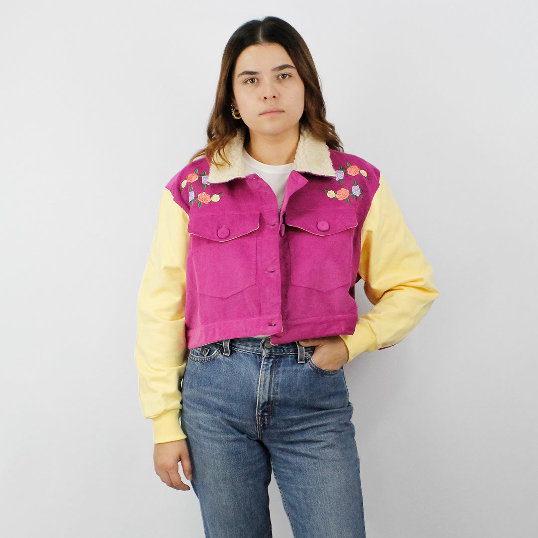 LUPPIMORADOAMARILLO1.jpg