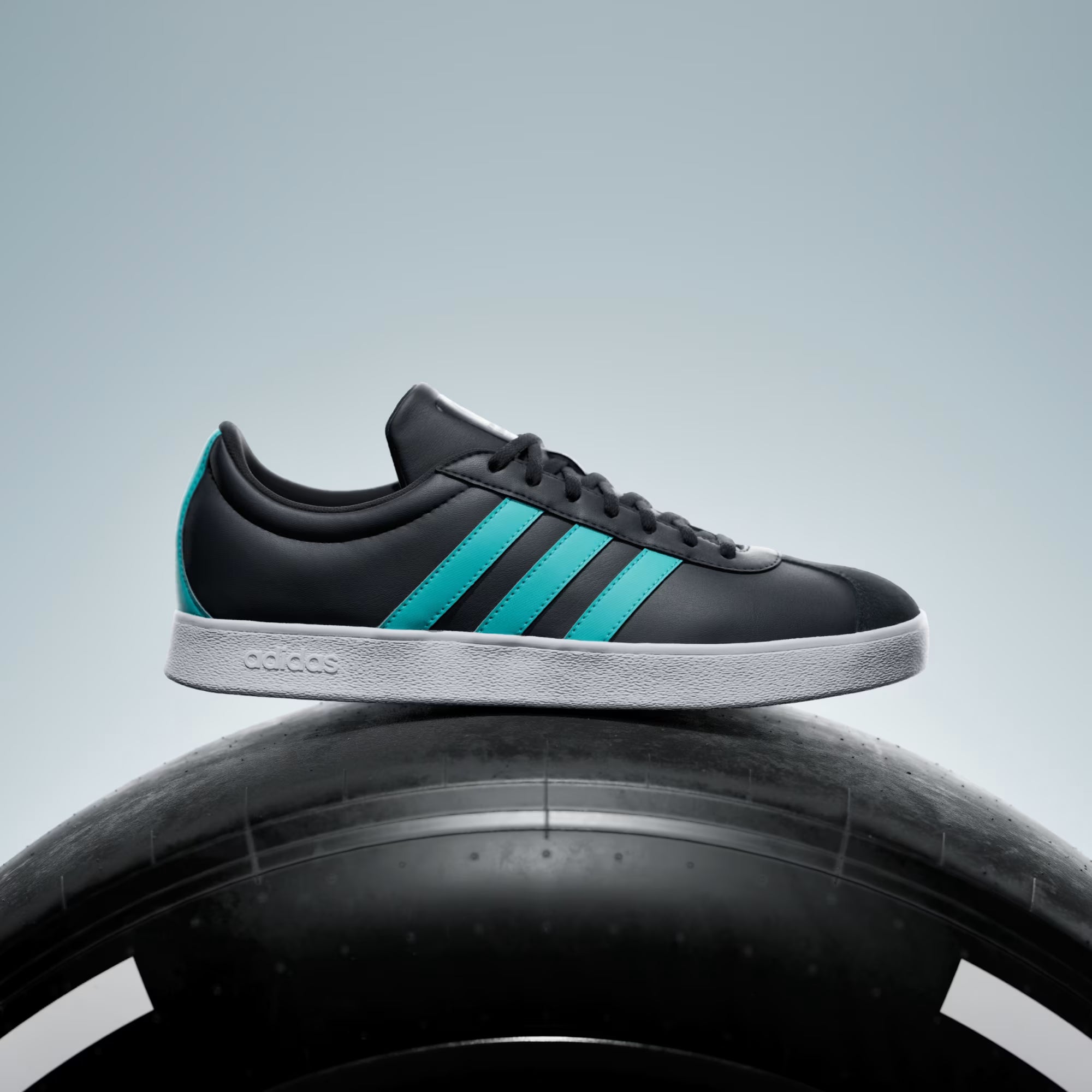 TENIS VL COURT MERCEDES HOMBRE KI6077