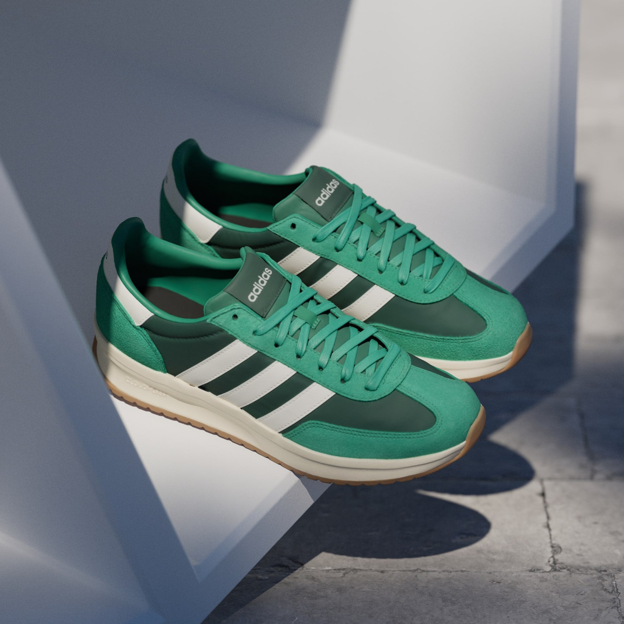TENIS ADIDAS RUN 72