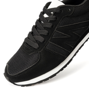 Zapatillla Urbana Hombre Color Negro y Blanco Michelin CC15