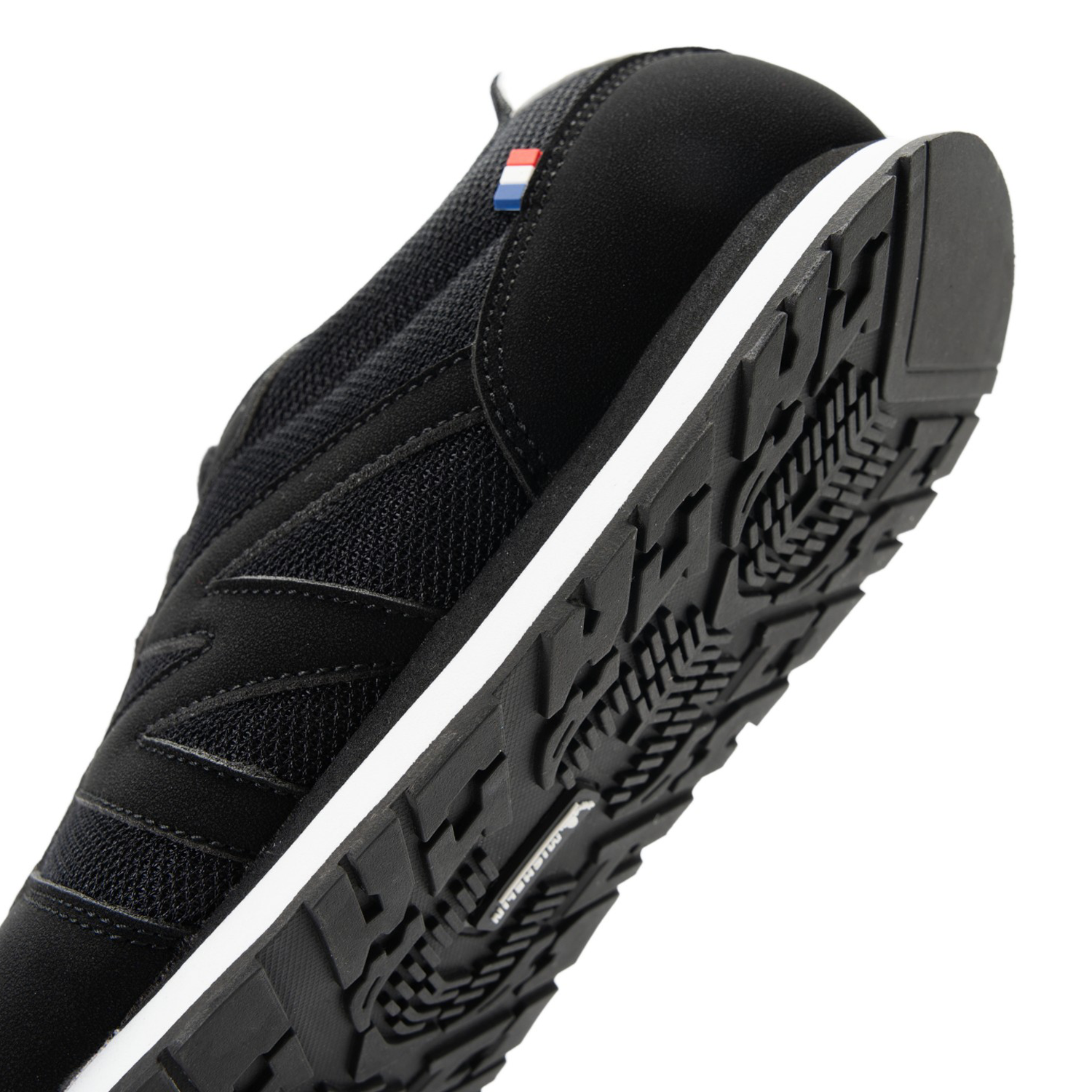 Zapatillla Urbana Hombre Color Negro y Blanco Michelin CC15
